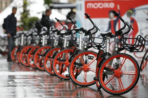 6月29日，來自中國的摩拜單車在英國第二大城市曼徹斯特亮相。新華社發(fā)