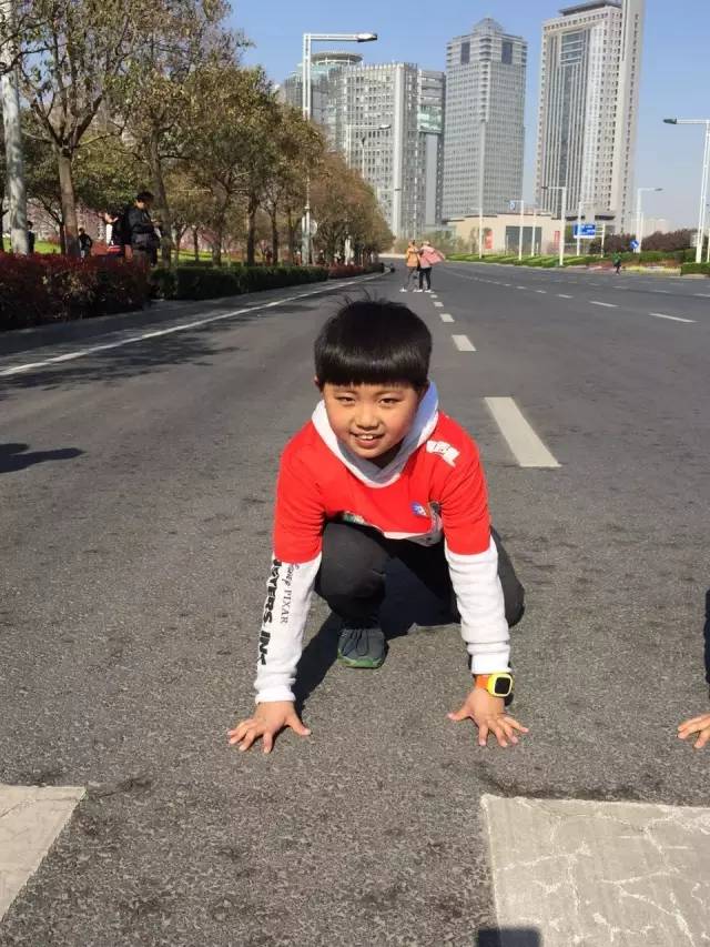 開(kāi)跑之前，熱身工作要做好，我準(zhǔn)備好啦！