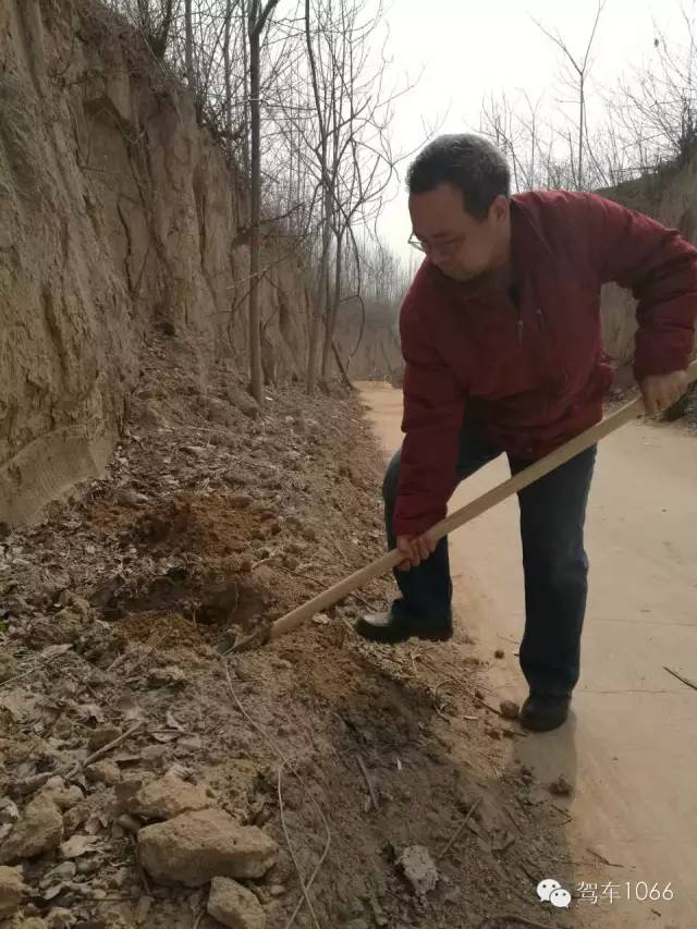 這大叔干起活也是很6呀！