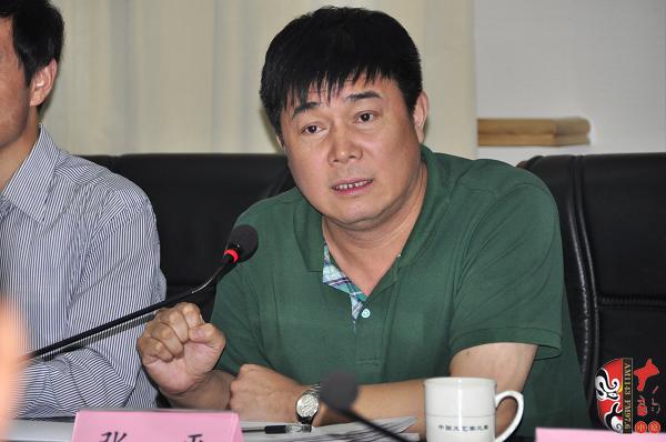河南豫劇院藝術(shù)發(fā)展部主任、著名導(dǎo)演張平