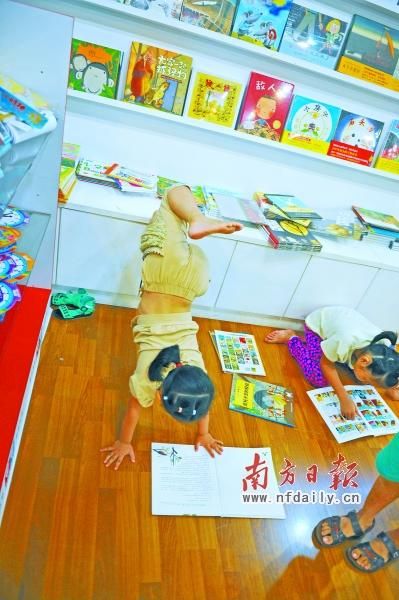 　由于有的孩子自控力差，造成圖書(shū)損壞。 南方日?qǐng)?bào)記者 王云攝