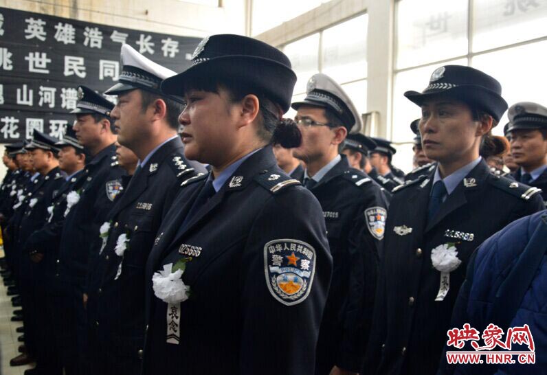 送別儀式上，姚世民的不少同志忍不住流下了眼淚