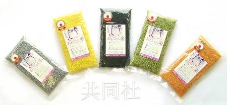 為紀念東京申奧成功，日本長崎縣佐世保市一家食品公司發(fā)售了“五色盛典！用日本的技術‘招待客人之米’”。