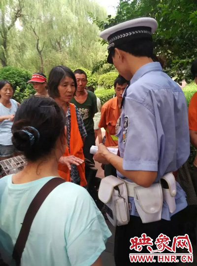 令人憤怒的是，這名老太太竟然報警說“她被環(huán)衛(wèi)工打了”