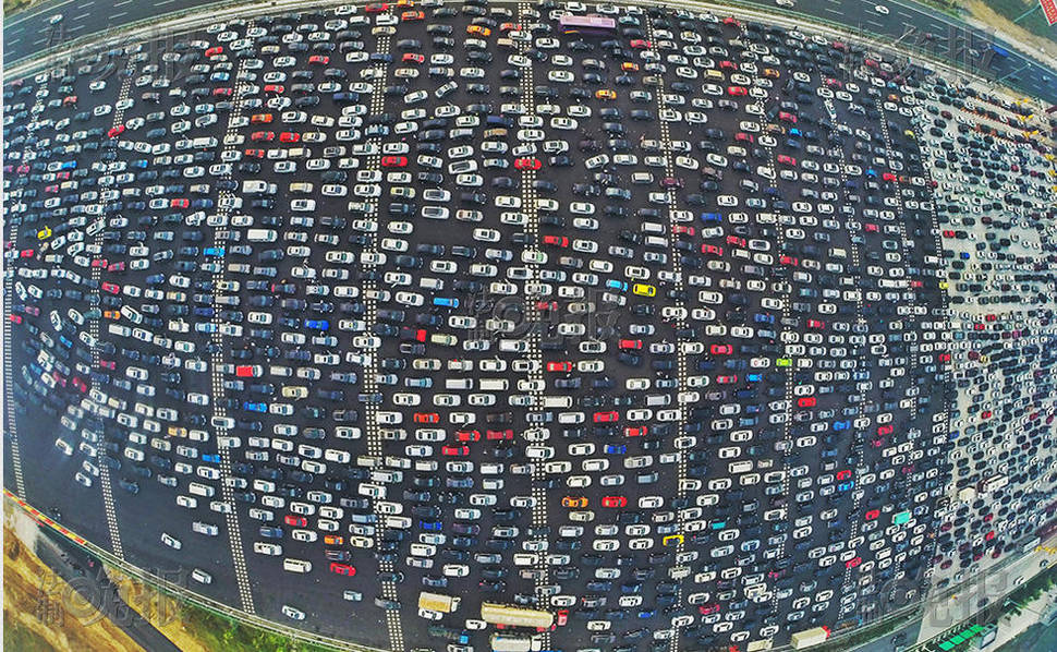 滯留車輛航拍圖。