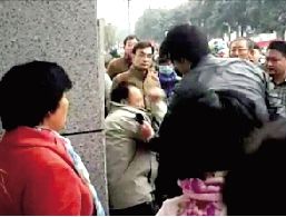 純屬誤會(huì)，人家不是人販子