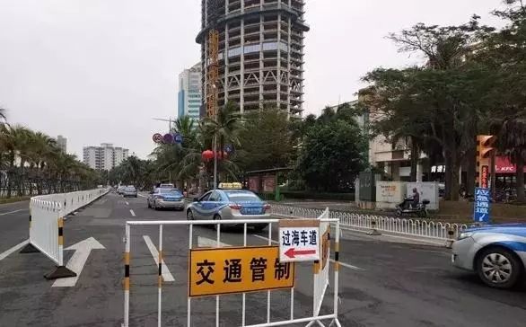 一家五口滯留?？?天 港口附近方便面都買不到