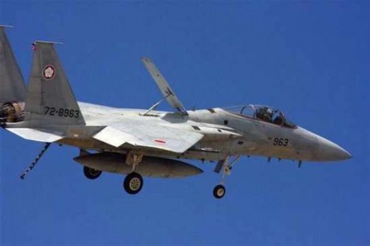 資料圖：日本自衛(wèi)隊F-15戰(zhàn)斗機。