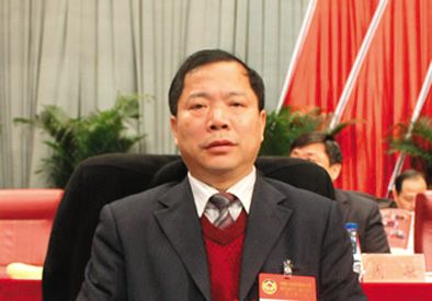 原萍鄉(xiāng)市政協(xié)主席晏德文。
