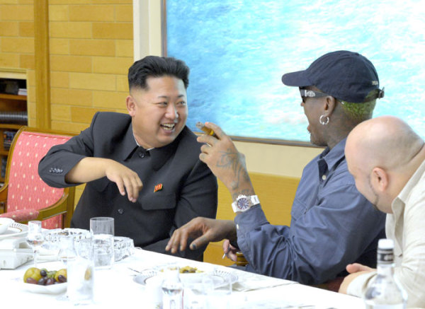 近日，朝鮮最高領(lǐng)導(dǎo)人金正恩已在平壤再次會見并宴請了正在朝鮮訪問的前美國全國籃球協(xié)會(NBA)球星羅德