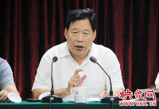 河南省愛心基金會理事長張世軍講話。