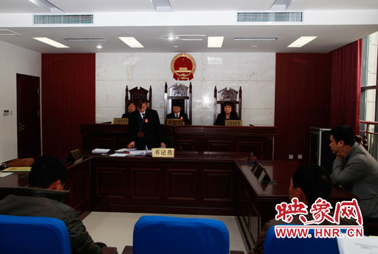 11月13日，金水區(qū)法院集中宣判了6起拖欠農(nóng)民工工資案件。