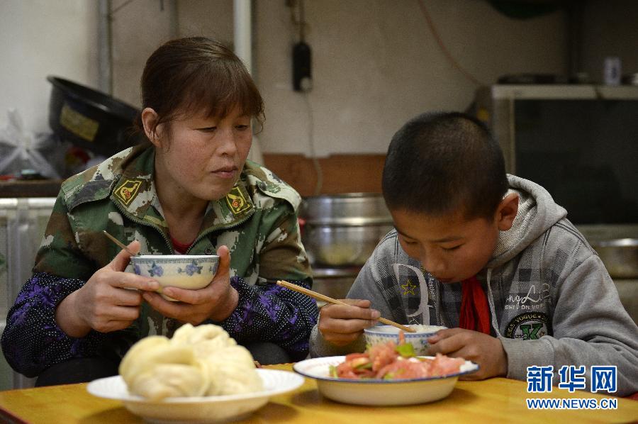 那些年，感動(dòng)過(guò)我們的母親