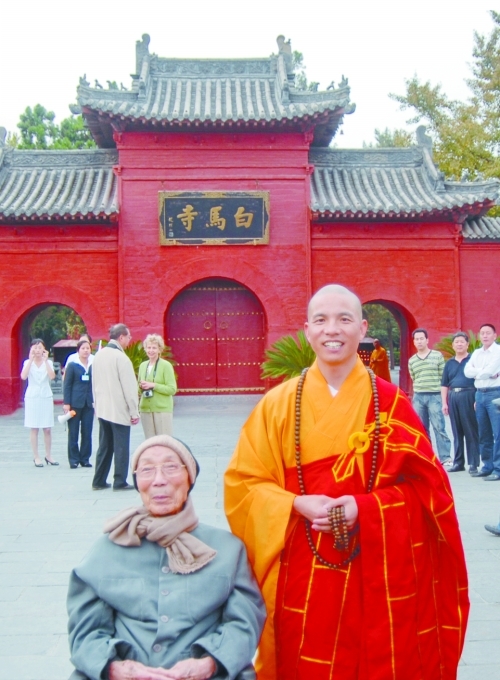 邵逸夫百歲游河南：龍門石窟、白馬寺曾留下足跡