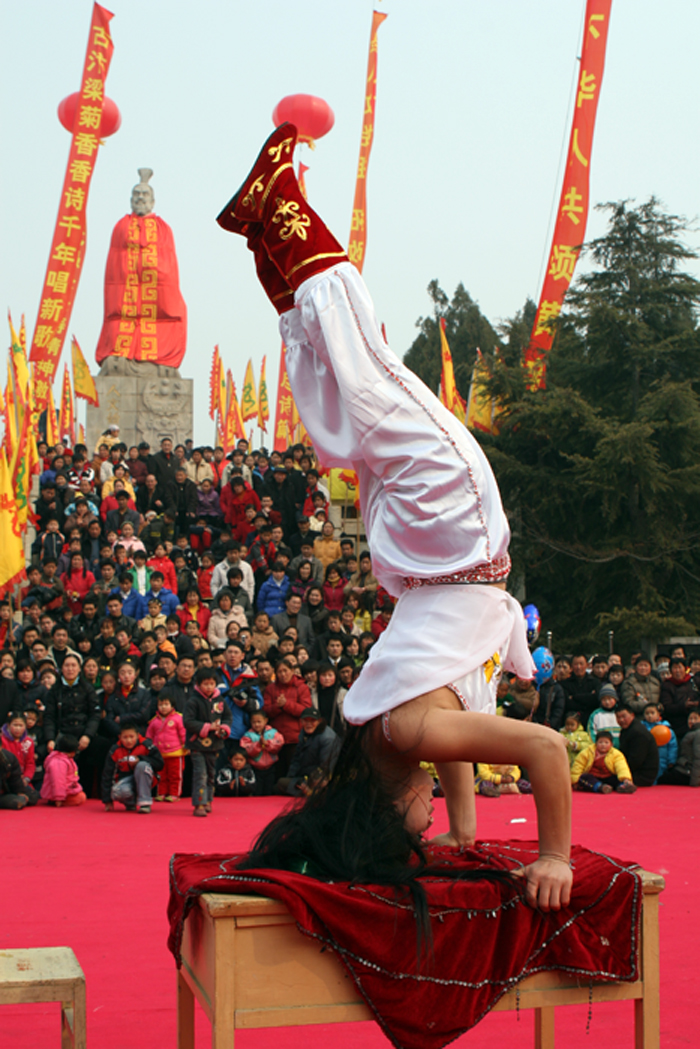 　　超強(qiáng)的演出陣容,超強(qiáng)的娛樂產(chǎn)品組合。