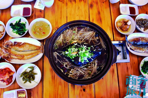 島上著名的養(yǎng)生大餐。