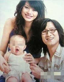 汪峰、葛薈婕和女兒