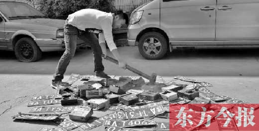 “老的哥”揭“黑車”猖獗原因，建議倒查假車牌、出租車使用機(jī)打發(fā)票
