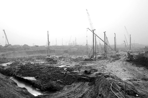 鄭州機(jī)場二期工程已開工建設(shè)。