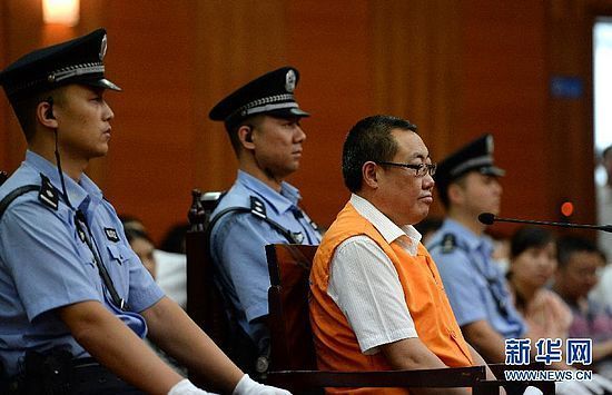 西安市中級人民法院今天（8月30日）公開開庭審理被告人楊達(dá)才受賄、巨額財產(chǎn)來源不明一案