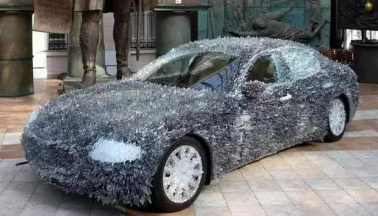 驚！車(chē)主用玻璃渣改裝瑪莎拉蒂