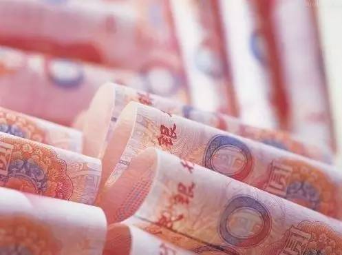 對增收潛力大、帶動能力強的7大群體（技能人才、新型職業(yè)農(nóng)民、科研人員、小微企業(yè)創(chuàng)業(yè)者、企業(yè)經(jīng)營管理人、基層干部隊伍、有勞動能力困難群體）實施激勵計劃，推出差別化收入分配激勵政策，帶動城鄉(xiāng)居民實現(xiàn)總體增收。
