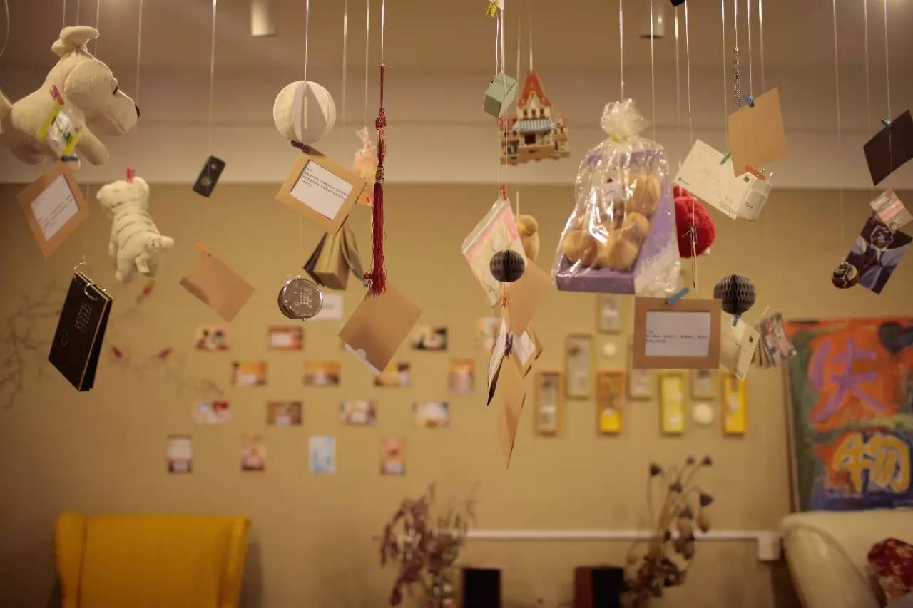 ▲失戀博物館里展示的失戀物品。