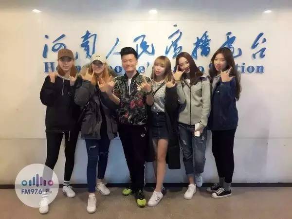 路飛終于體驗(yàn)了一回“他在叢中笑”的感覺！
