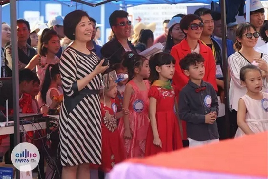 等等，這畫風(fēng)轉(zhuǎn)變太快我不明白了，看見啥了突然這么高興？
