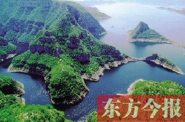 碧水藍(lán)天有綠色,是濟(jì)源人生活的愿望。如今,正是因?yàn)闈?jì)源有山有水,綠樹成蔭,很多在外工作的濟(jì)源人慢慢選擇回家鄉(xiāng)買房定居。