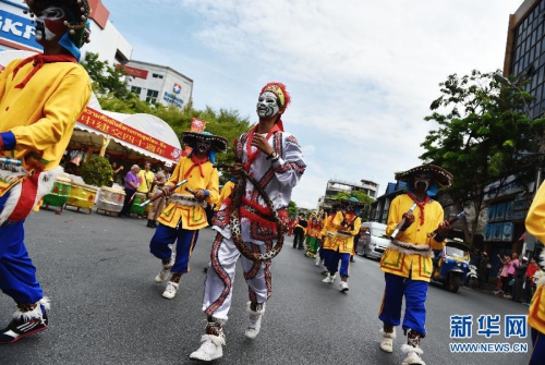 泰國(guó)舉行巡游慶典紀(jì)念中泰建交40周年