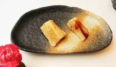 就一點(diǎn)兒紫菜跟生魚片 日料沒吃什么為啥還那么貴？