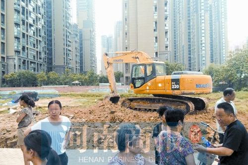 昨天，由于附近居民抗議，紅旗變電站項(xiàng)目再次停工