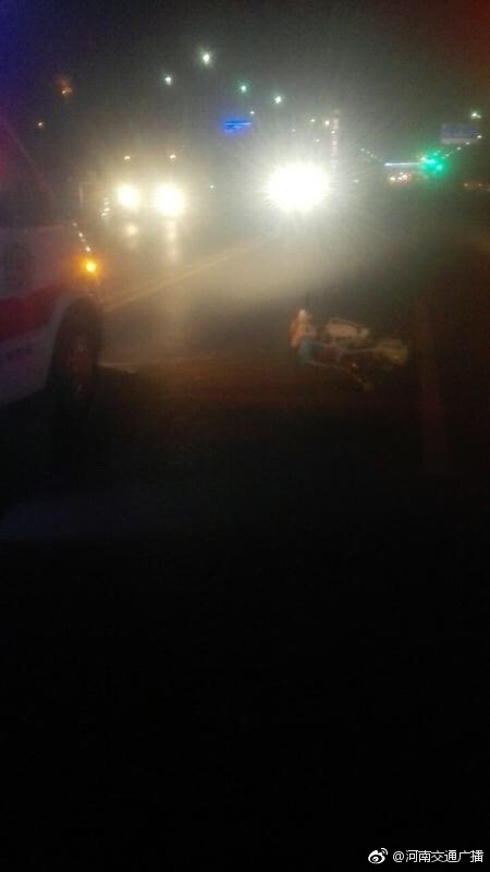 電動(dòng)車被面包車撞飛十幾米 騎車女子當(dāng)場死亡