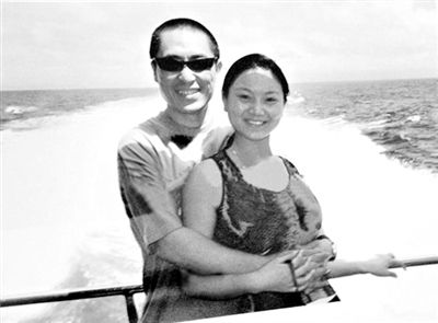 張藝謀與現(xiàn)任妻子陳婷。資料圖片