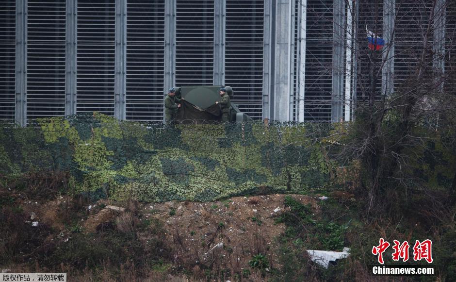 當?shù)貢r間1月29日，俄羅斯索契，2014年索契冬奧會，俄羅斯軍方在奧林匹克公園周邊部署放空導彈系統(tǒng)。