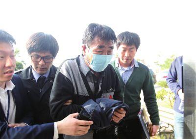 　4月19日，“歲月”號(hào)船長(zhǎng)李俊錫被正式逮捕資料圖片。