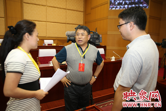 映象網(wǎng)全程直播省十二屆人大常委會(huì)專題詢問會(huì)