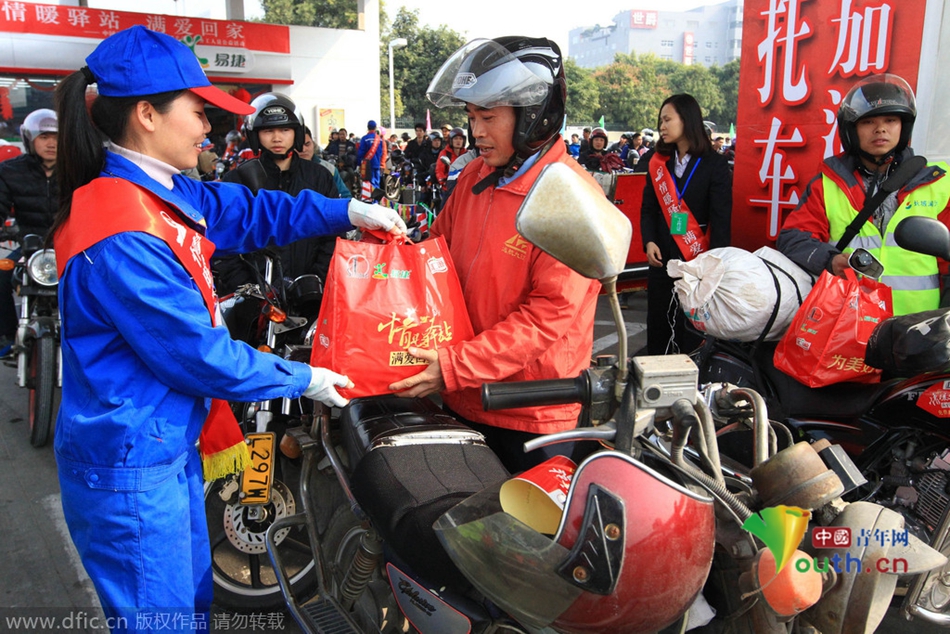 今年廣東、廣西兩省共193座中石化油站將為返鄉(xiāng)車主提供“6+X”免費(fèi)服務(wù)，并將為1萬名“返鄉(xiāng)摩騎”免