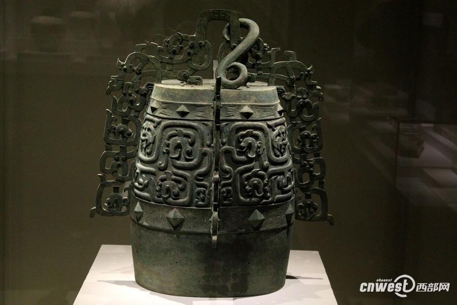 天水出土的青銅重器秦子镈。
