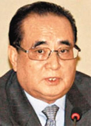 李秀勇曾照料金正恩兄妹。