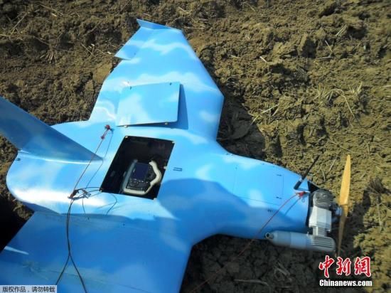 圖為3月31日，一架無人機在韓國西部海域的白翎島墜毀。