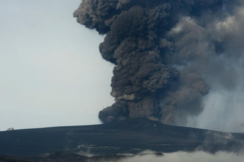 冰島最大火山或將爆發(fā)附近地區(qū)居民疏散（圖）