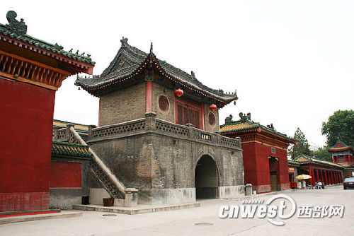 三位印度高僧曾于開元年間在大興善寺譯經(jīng)宏法,其中善無畏更是被唐玄宗尊為國師。