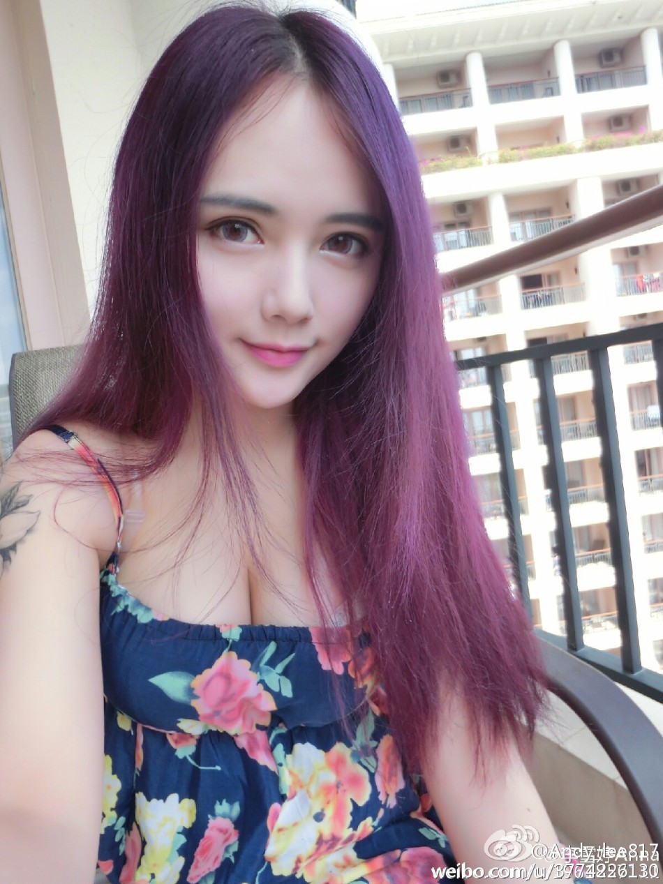 湖大21歲?；ㄇ巴购舐N無懼走光